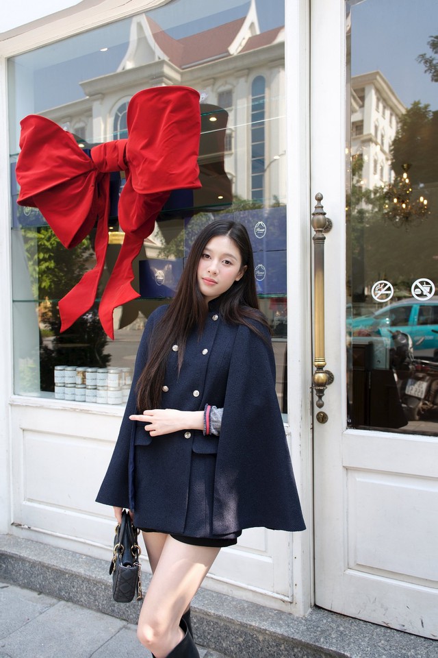 Khi trời trở lạnh, đâu là chiếc áo khoác xứng đáng để nàng đầu tư?- Ảnh 8.