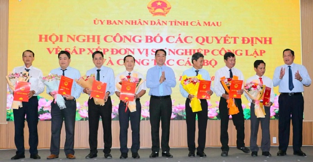 C&agrave; Mau c&ocirc;ng bố 21 gi&aacute;m đốc, ph&oacute; gi&aacute;m đốc ban quản l&yacute; dự &aacute;n hợp nhất  - Ảnh 4.