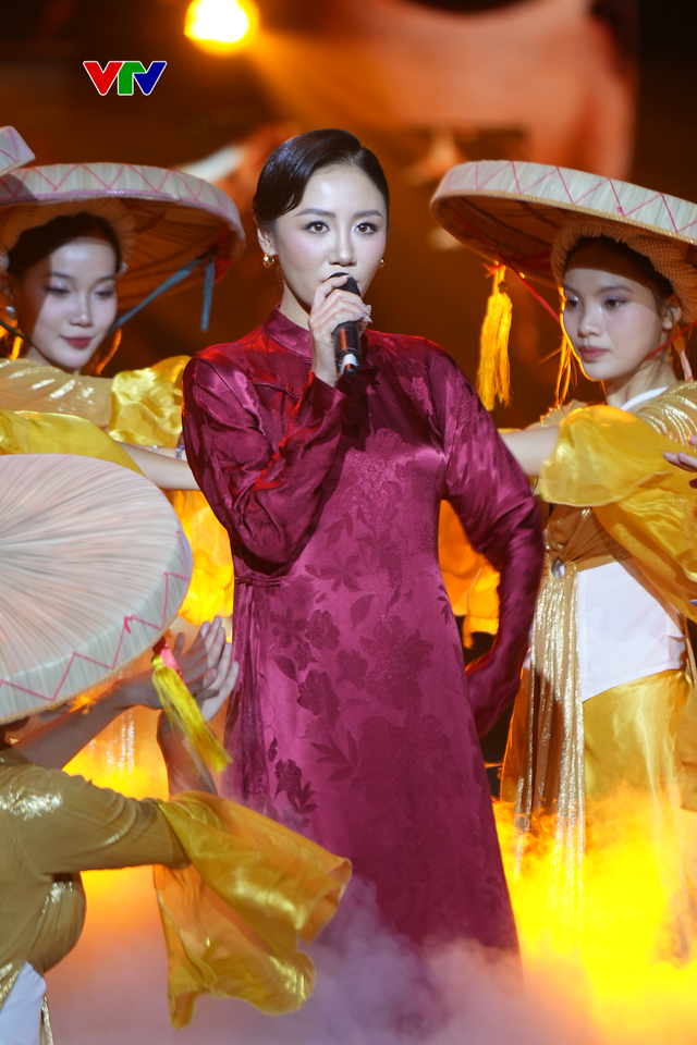 Erik, Văn Mai Hương g&oacute;p mặt trong 'Bản giao hưởng Việt Nam - Ch&agrave;o năm mới 2026'- Ảnh 1.