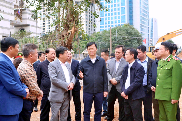 'Đổi mới phong c&aacute;ch l&atilde;nh đạo' th&agrave;nh dấu ấn nổi bật của H&agrave; Nội năm 2025- Ảnh 1.