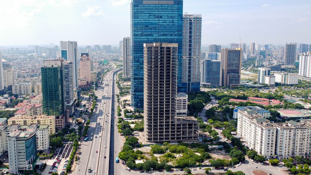 T&ograve;a nh&agrave; ngh&igrave;n tỉ 'đắp chiếu' 10 năm, truy tố cựu chủ tịch, tổng gi&aacute;m đốc VICEM- Ảnh 1.