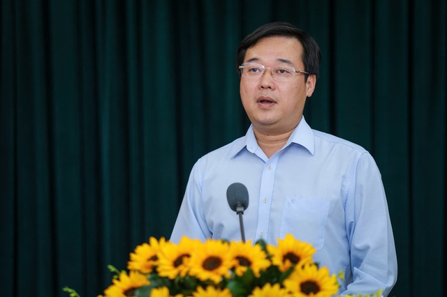 &Ocirc;ng L&ecirc; Quốc Phong: Tăng cường ph&ograve;ng chống l&atilde;ng ph&iacute;, xử l&yacute; dự &aacute;n chậm tiến độ- Ảnh 2.