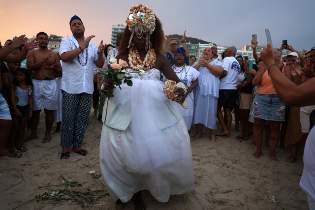 Người dân khắp nơi trên thế giới chuẩn bị chào đón năm mới đầy ấn tượng- Ảnh 6. Người dân khắp nơi trên thế giới chuẩn bị chào đón năm mới đầy ấn tượng- Ảnh 6.