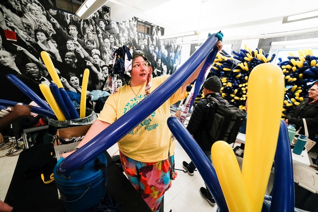 Người dân khắp nơi trên thế giới chuẩn bị chào đón năm mới đầy ấn tượng- Ảnh 7. Người dân khắp nơi trên thế giới chuẩn bị chào đón năm mới đầy ấn tượng- Ảnh 7.