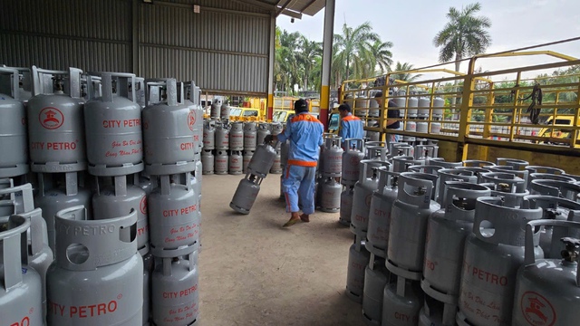 Từ 1.1.2026: Gi&aacute; gas bất ngờ tăng gần 80.000 đồng/b&igrave;nh 50kg- Ảnh 1.