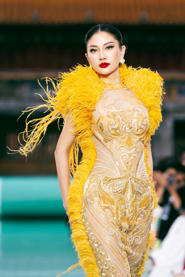 Phương Linh trình diễn nóng bỏng, vắng mặt trong top 5 phần thi áo tắm - Ảnh 3.