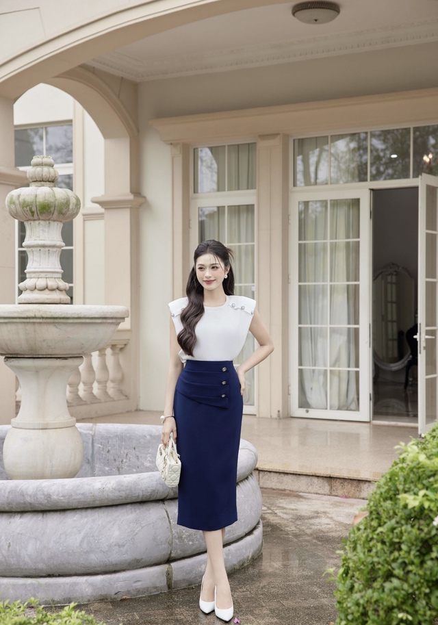 Đón đầu xu hướng với bản phối cùng áo độn vai hiện đại- Ảnh 1. Đón đầu xu hướng với bản phối cùng áo độn vai hiện đại- Ảnh 1.