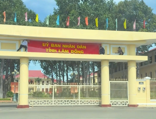 Đề nghị chọn tư vấn t&igrave;m Trung t&acirc;m h&agrave;nh ch&iacute;nh- ch&iacute;nh trị L&acirc;m Đồng - Ảnh 1.