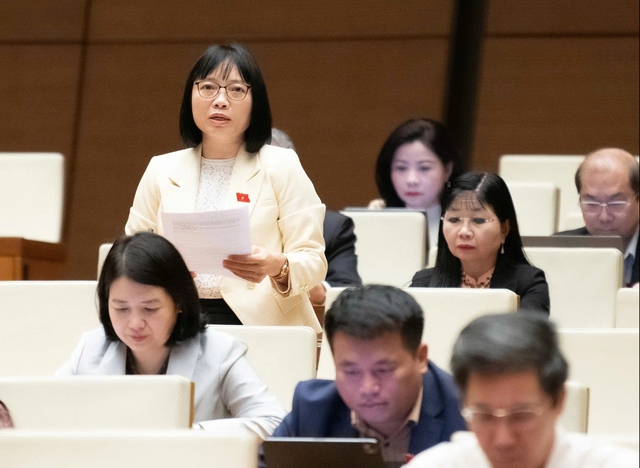 Thi lớp 10 '&aacute;p lực nặng nề', học sinh bơ phờ, đờ đẫn, thậm ch&iacute; tuyệt vọng - Ảnh 2.