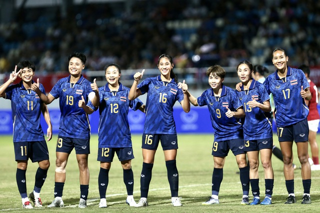 Thắng hủy diệt, HLV Th&aacute;i Lan 2 lần dự World Cup chờ đại chiến đội tuyển Việt Nam- Ảnh 2.