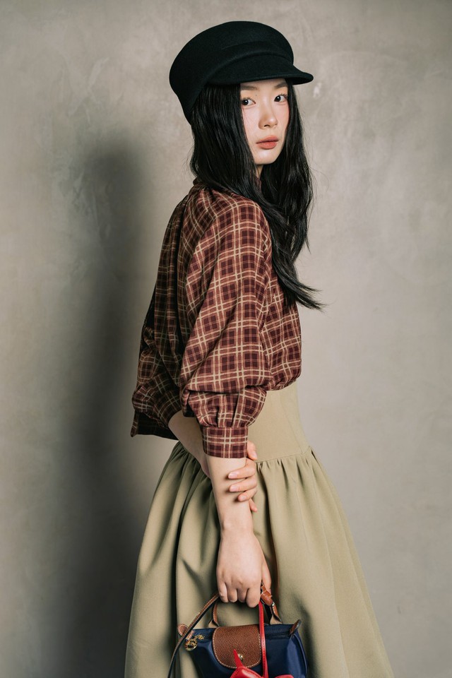 Họa tiết cổ điển 'tái xuất', bí quyết của bản phối đẹp nhất mùa - Ảnh 1.