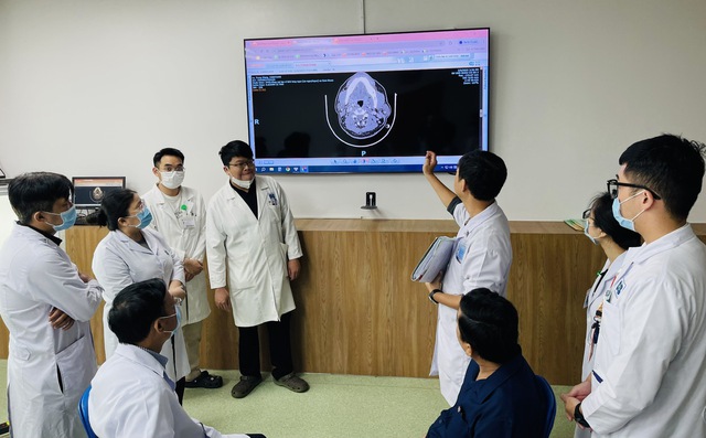 Bệnh viện Ung bướu TP.HCM: Ung thư tuyến gi&aacute;p gia tăng cao nhất - Ảnh 3.