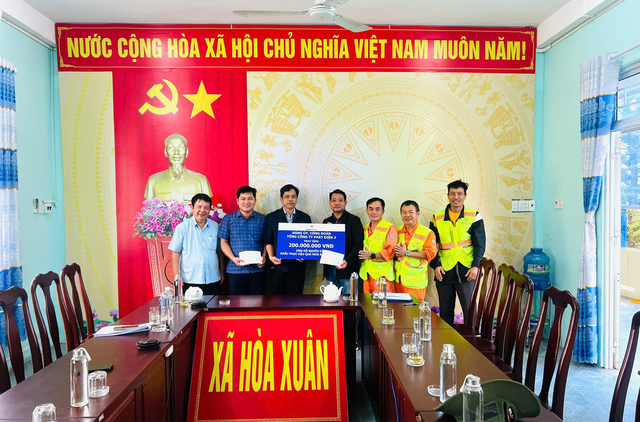 EVNGENCO3 hỗ trợ hơn 7 tỉ đồng cho miền Trung, Tây nguyên sau bão lũ - Ảnh 14.