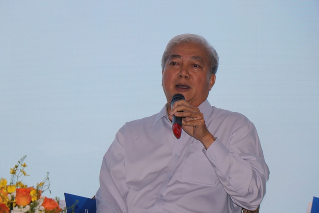 TP.HCM thiếu cán bộ sau sắp xếp, 'thừa vẫn thừa, thiếu vẫn thiếu' - Ảnh 3.