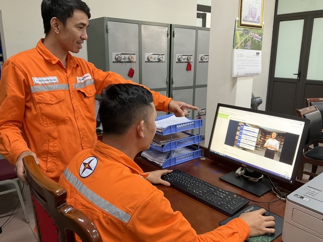 5 gi&aacute; trị &lsquo;v&agrave;ng&rsquo; tr&ecirc;n h&agrave;nh chuyển m&igrave;nh của EVNNPC - Ảnh 2.