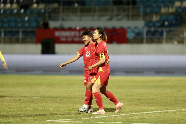 បាល់ទាត់នារី ស៊ីហ្គេម ៣៣ វៀតណាម ១-០ ម៉ាឡេស៊ី៖ ហៃ យ៉េន បើកឆាកពិន្ទុ - រូបថត ១.