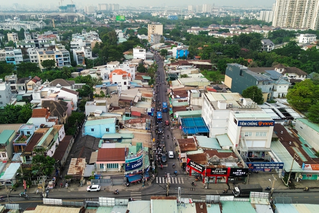 Kẹt mặt bằng, nhiều dự án mở rộng đường ở TP.HCM bị 'thắt cổ chai'- Ảnh 3.
