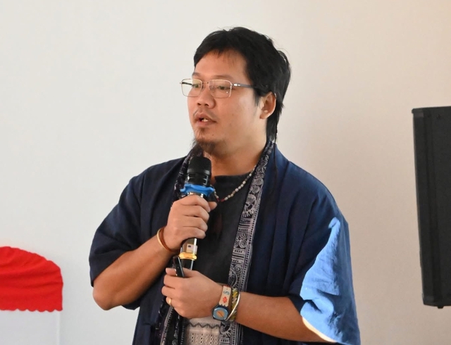 Rapper Đen Vâu lên tiếng về dự án 'Nuôi em' đang vướng lùm xùm- Ảnh 3. Rapper Đen Vâu lên tiếng về dự án 'Nuôi em' đang vướng lùm xùm- Ảnh 3.