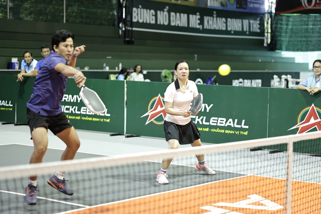 Những pha bóng đẹp tại giải pickleball 'Vì học sinh nghèo hiếu học'- Ảnh 10. Những pha bóng đẹp tại giải pickleball 'Vì học sinh nghèo hiếu học'- Ảnh 10.