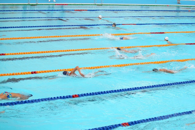 Bể bơi SEA Games chật chội trong ngày đầu kình ngư Việt Nam tập luyện, vì sao?- Ảnh 6.