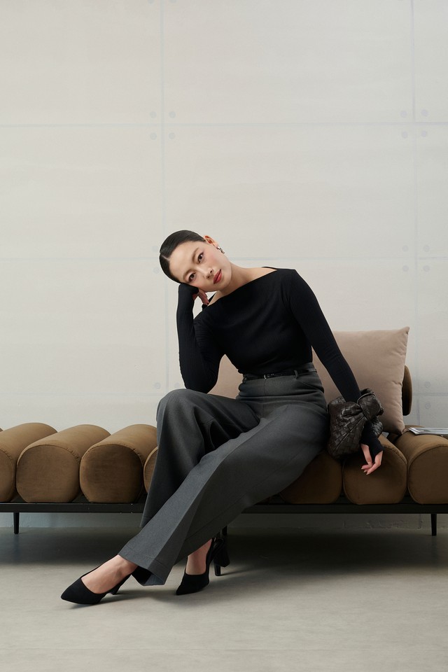 5 mẫu áo mùa đông đa năng, cứ diện là vóc dáng thon thả, cao ráo hơn 5 mẫu áo mùa đông đa năng, cứ diện là vóc dáng thon thả, cao ráo hơn - Ảnh 1.