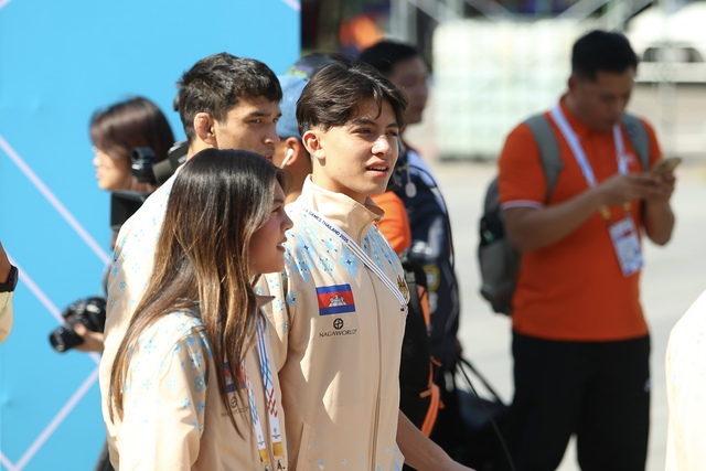 Tuyệt vời tình cảm thân thiện VĐV Thái Lan và Campuchia giữa chiến sự căng thẳng: Thể thao là thế!- Ảnh 1. Tuyệt vời tình cảm thân thiện VĐV Thái Lan và Campuchia giữa chiến sự căng thẳng: Thể thao là thế!- Ảnh 1.