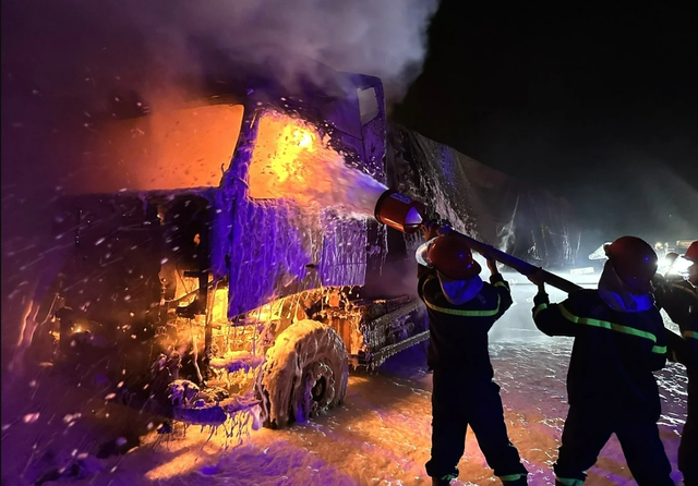 - Ảnh 2. - Ảnh 2.