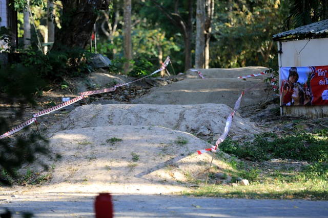 Thái Lan làm đường đua địa hình trong sở thú, cua rơ Việt Nam gặp khó- Ảnh 4. Thái Lan làm đường đua địa hình trong sở thú, cua rơ Việt Nam gặp khó- Ảnh 4.