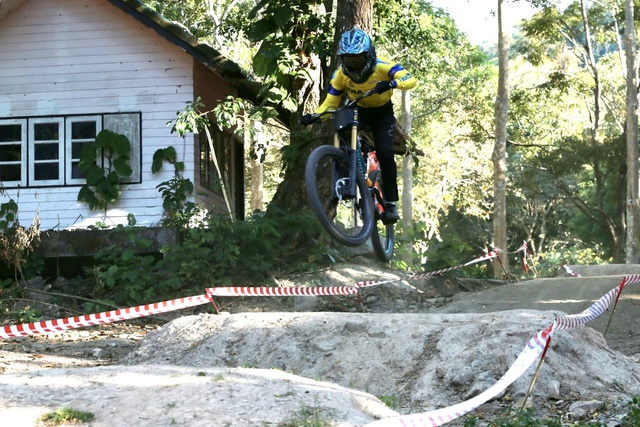 Thái Lan làm đường đua địa hình trong sở thú, cua rơ Việt Nam gặp khó- Ảnh 8. Thái Lan làm đường đua địa hình trong sở thú, cua rơ Việt Nam gặp khó- Ảnh 8.