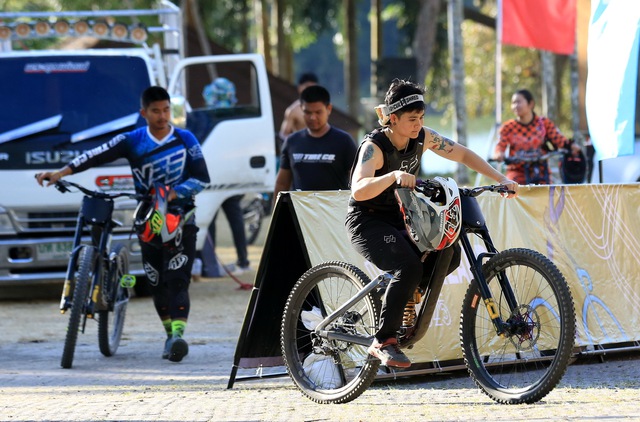 Thái Lan làm đường đua địa hình trong sở thú, cua rơ Việt Nam gặp khó- Ảnh 2. Thái Lan làm đường đua địa hình trong sở thú, cua rơ Việt Nam gặp khó- Ảnh 2.