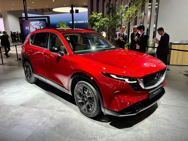 Màn hình cảm ứng của Mazda CX-5 thay đổi thế nào sau 3 thế hệ? - Ảnh 1.