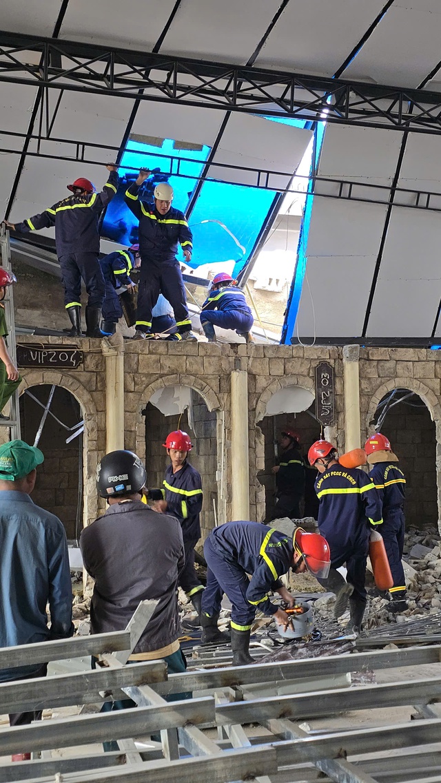 Bê tông sập đè mái nhà hàng ở Đà Lạt, một công nhân tử nạn- Ảnh 3. Bê tông sập đè mái nhà hàng ở Đà Lạt, một công nhân tử nạn- Ảnh 3.