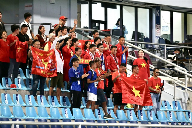 SEA Games 33 Football ហ្វីលីពីន ០-០ វៀតណាម៖ ស្វែងរកសំបុត្រវគ្គពាក់កណ្តាលផ្តាច់ព្រ័ត្រ - រូបថត ១.