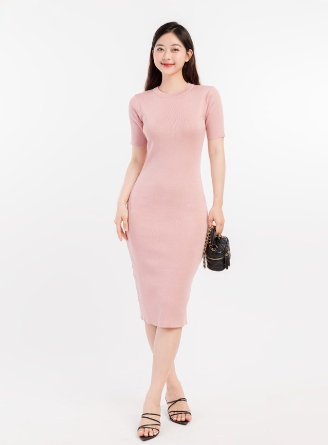 Váy len ôm body tôn dáng mà vẫn ấm áp cho thời điểm giao mùa Váy len ôm body tôn dáng mà vẫn ấm áp cho thời điểm giao mùa- Ảnh 6.