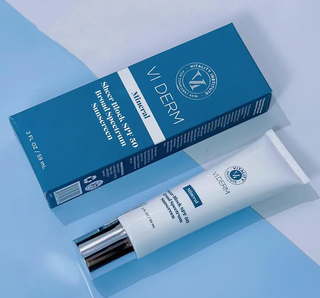 Top 10 kem chống nắng cho da khô giúp lớp makeup mịn đẹp gấp đôi - Ảnh 8.