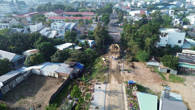 TP.HCM: Hộ dân cuối cùng ở dự án đường Nguyễn Cư Trinh đã bàn giao mặt bằng - Ảnh 2. TP.HCM: Hộ dân cuối cùng ở dự án đường Nguyễn Cư Trinh đã bàn giao mặt bằng - Ảnh 2.