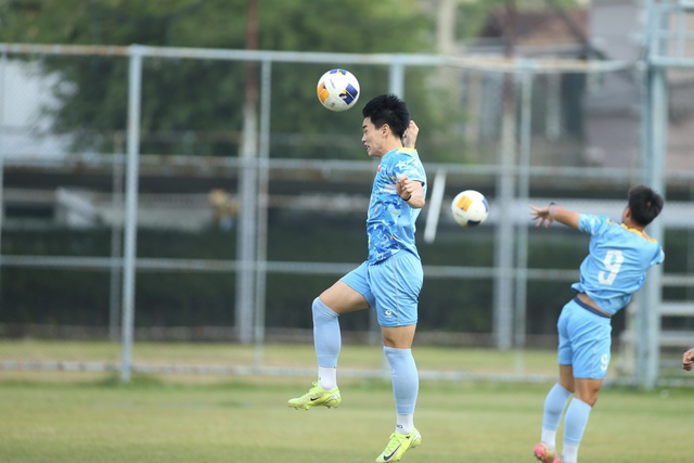 Hài hước: Ngôi sao U.23 Việt Nam 'gian lận' bất thành, đồng đội hết sức ‘tức giận’- Ảnh 6. Hài hước: Ngôi sao U.23 Việt Nam 'gian lận' bất thành, đồng đội hết sức ‘tức giận’- Ảnh 6.