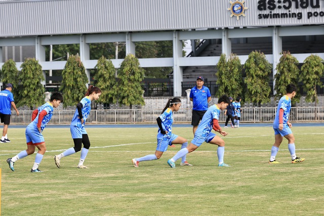 HLV Mai Đức Chung: ‘Đội tuyển nữ Việt Nam sẽ thắng Myanmar bằng tất cả những gì có thể'- Ảnh 8. HLV Mai Đức Chung: ‘Đội tuyển nữ Việt Nam sẽ thắng Myanmar bằng tất cả những gì có thể'- Ảnh 8.