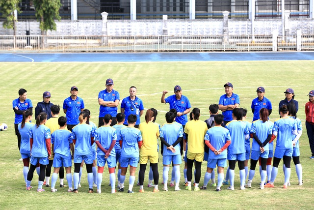 HLV Mai Đức Chung: ‘Đội tuyển nữ Việt Nam sẽ thắng Myanmar bằng tất cả những gì có thể'- Ảnh 2. HLV Mai Đức Chung: ‘Đội tuyển nữ Việt Nam sẽ thắng Myanmar bằng tất cả những gì có thể'- Ảnh 2.