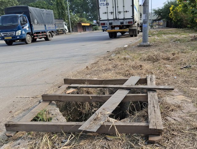 Hố ga nguy hiểm - Ảnh 1.