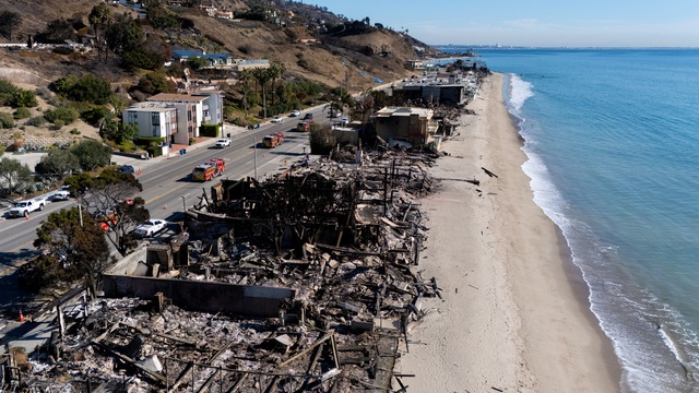 Khống chế hoàn toàn 2 đám cháy rừng lớn ở California sau 24 ngày- Ảnh 1.