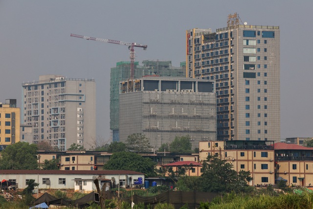 Nhóm vũ trang Myanmar ra tối hậu thư cho các băng nhóm lừa đảo người Trung Quốc- Ảnh 1.