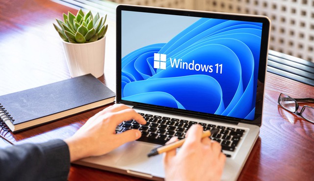 Microsoft khuyên người dùng Windows 11 'gian lận' quay lại Windows 10- Ảnh 1.