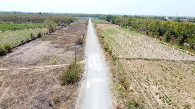 Đường vành đai núi Bà Đen xuống cấp nghiêm trọng- Ảnh 2.