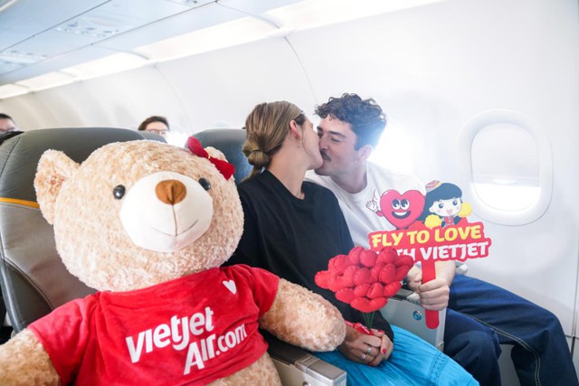 Phi hành đoàn gấu mang Valentine ngọt ngào đến với hành khách bay cùng Vietjet- Ảnh 8.