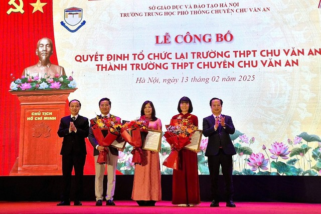 Chấm dứt tuyển lớp không chuyên vào Trường THPT Chu Văn An- Ảnh 1.