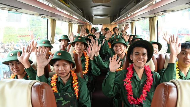 Cần Thơ: Đòn bánh tét nghĩa tình tặng tân binh lên đường nhập ngũ- Ảnh 6.