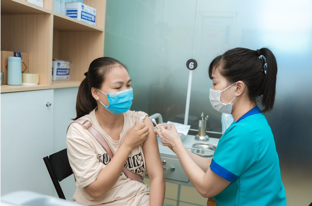 Chủ động tiêm vaccine là biện pháp phòng, chống bệnh cúm hiệu quả- Ảnh 1.