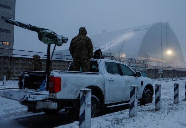 UAV tấn công xuyên thủng lá chắn phóng xạ của nhà máy điện hạt nhân Chernobyl- Ảnh 3.