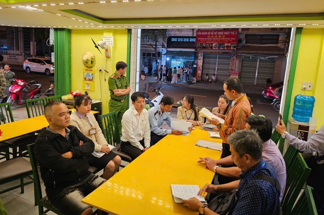 Quán ăn Aroma Beach ở Nha Trang bị phạt vì ' chặt chém ' khách - Ảnh 1. Quán ăn Aroma Beach ở Nha Trang bị phạt vì ' chặt chém ' khách - Ảnh 1.